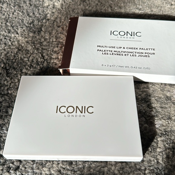ICONIC LONDON LIP AND CHEEK CREAM PALLET - Picture 2 of 3
